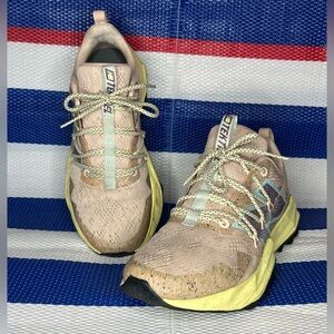 ✨🎉 New Balance Tektrel Sneakers Womens 9 Mens 7.5 Hiking Trail Rose Limelight‎